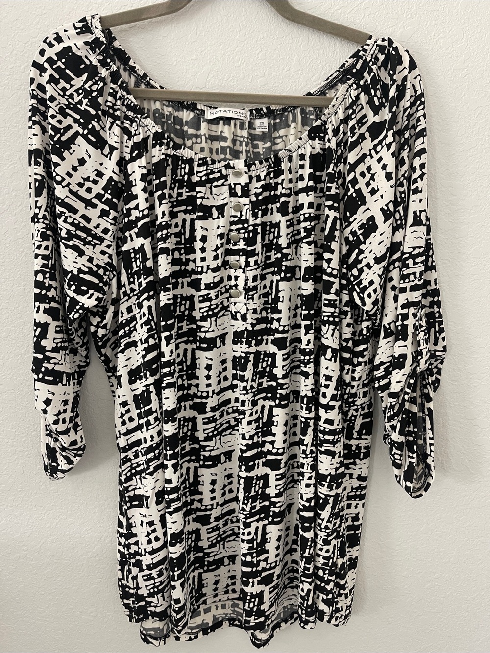 Notations Women’s 2X Black and White Abstract Blouse 3/4 Sleeve Plus Size Top